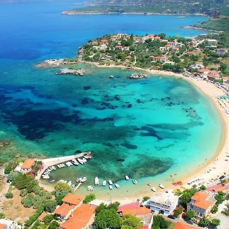 Сasa de vacaciones Iris Stone House/Amazing View/1Km To The Beach West Mani