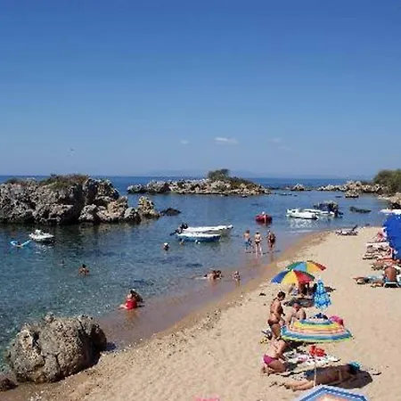 Iris Stone House/Amazing View/1Km To The Beach Hébergement de vacances